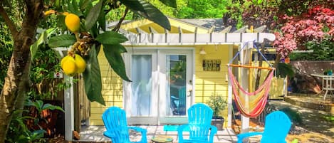Relax and enjoy your solitude in and outside of our cute private cottage.