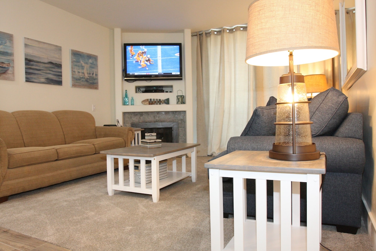 NEW REMODEL!! Family Beach Condo with All the Amenities!