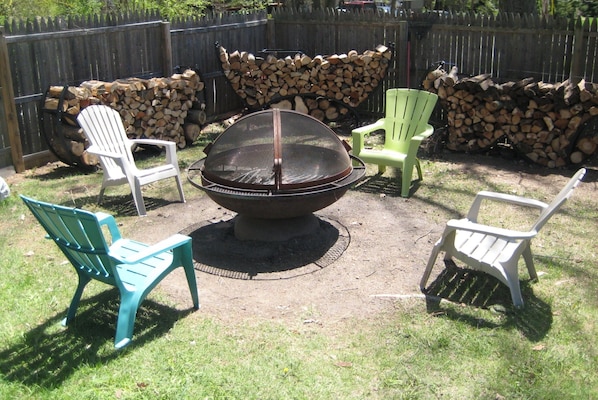 Magnificent & Enchanting 4 foot diameter burn area fire pit & wood provided