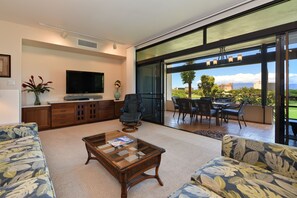 Kaanapali Royal N102 living room 1
