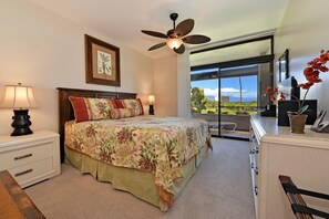 Kaanapali Royal N102 master bedroom 1
