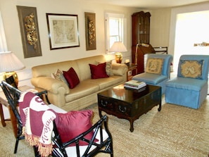 Living Room with gas fireplace