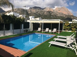 Pool area 