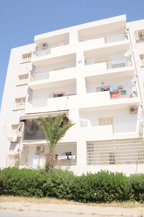 front façade