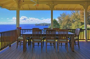 Main outside dinning area