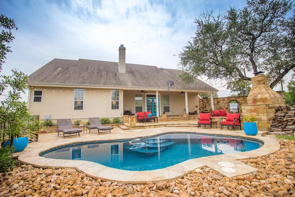 Private Pool tucked away in the heart of the Texas Hills.  1200 sq ft patio!