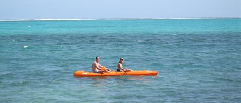 Kayaking right in front of Sunset Beach.  See that reef?