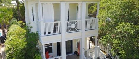 Key West style beach cottage 