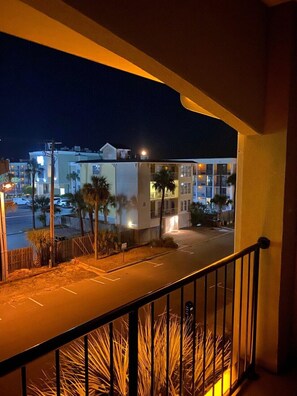 Guest photo - Moon rising -  Two Mermaids balcony.