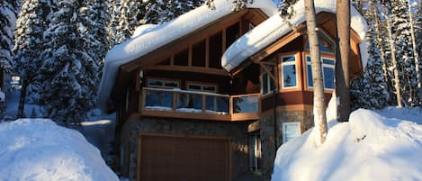 Beautiful winter chalet with ski-in/ski-out access, heated floors and hot tub.