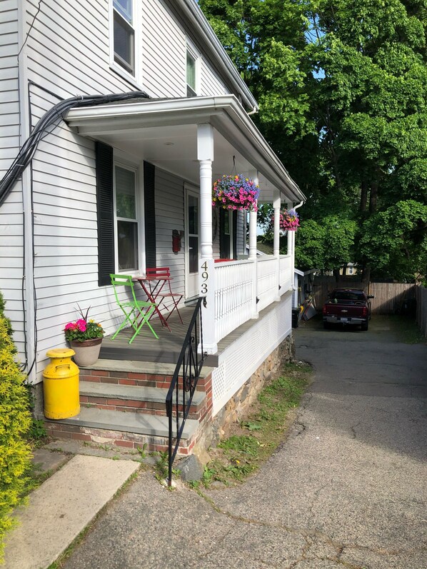 front porch 