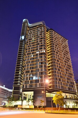 Front of property - evening/night