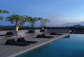 Rooftop pool