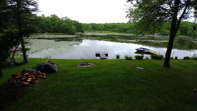 'Cozy Cove' Cottage Rental on Lake Carey