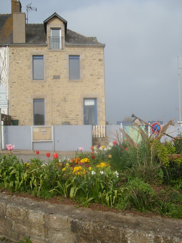 façade entrée gîte