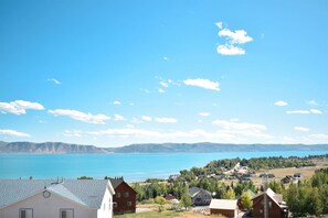 Amazing lake view from the decks and patio on 3 different levels.