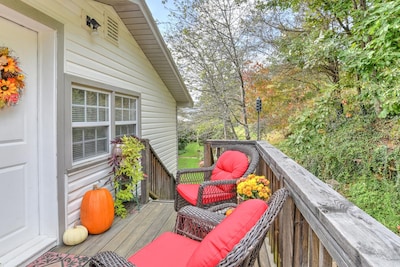 Private entrance Close to all attractions in Asheville Area!