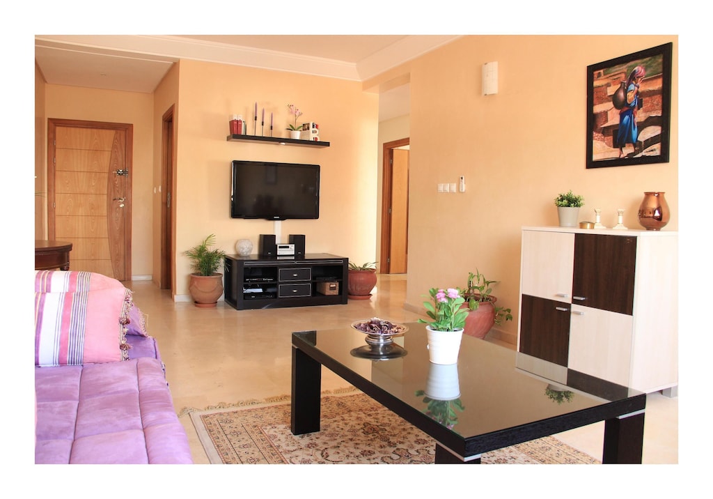 AGADIR - LOVELY SUNNY APARTMENT & TERRACE 