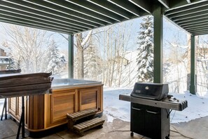 Bain à remous extérieur