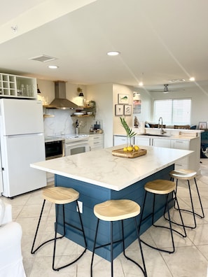 Fully Stocked Kitchen