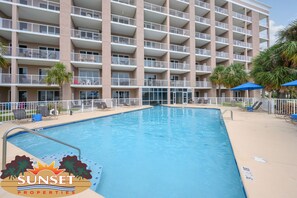Pool - The Dunes pool