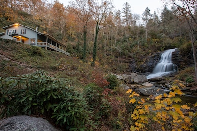 Waterfall House on 150 Acres -  3 King Rooms -One of a kind property ! 