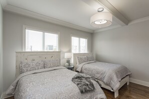 2 Queen Master Bedroom on 2nd Floor!