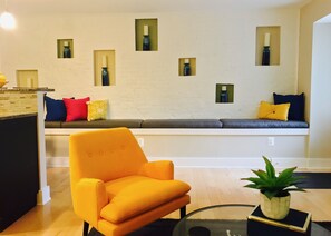 Living Room & Feature Wall