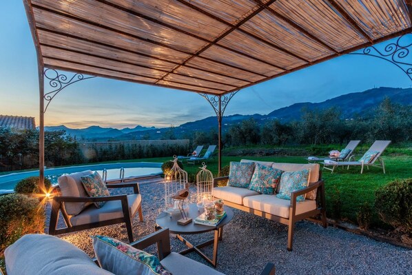 Fenced Garden holiday house