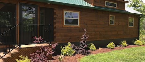 Walnut Grove Cabin 