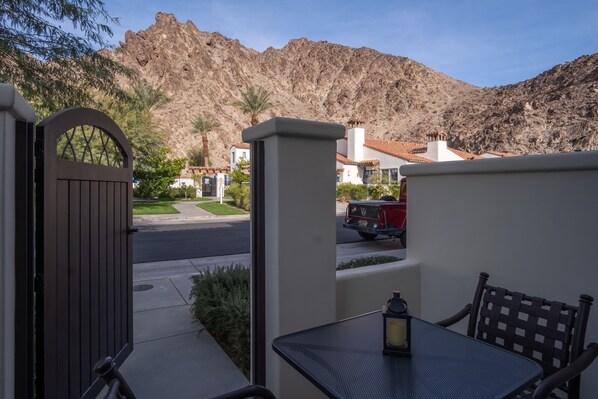 Private Patio with Beautiful Mt Views! 