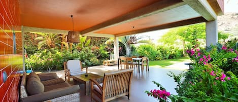 Large covered outdoor patio