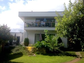 Bauhausvilla from the garden