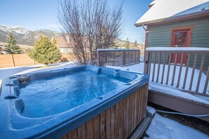 Beautiful views of Spanish Peaks from the private hot tub 