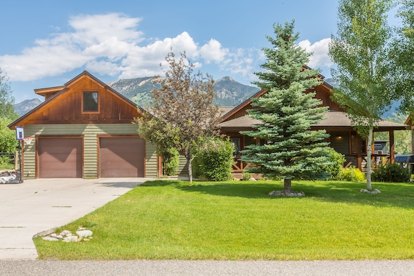 Relax overlooking the Spanish Peaks after day of skiing, fishing or exploring!