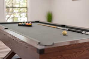 Pool table