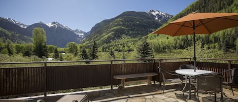 Box Canyon views from large deck on the main level.