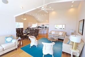 Open living area with cathedral ceilings ideal for large re-unions