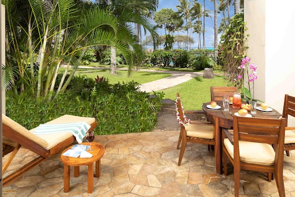 Ocean and pool view lanai! - Watch the whales breach from your lanai with dining table, chaise lounge and end table!