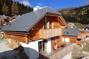 Chalet Lachtal in sommer