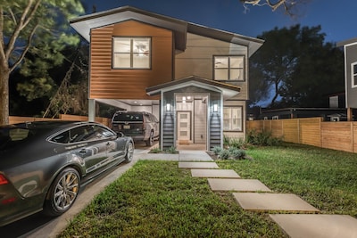 Beautiful Brand New Home-5 Min to Downtown Austin