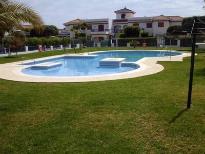 Casa con Jardín En Vera playa