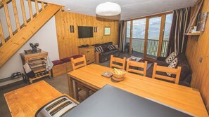 Dining area and living room with beautiful views 