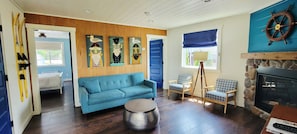 Living Room (2)