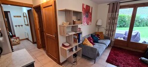 Lounge, sofa, storage