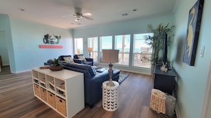 After a day at the beach, unwind with your favorite shows or movies on the 50” TV in the living area, complete with a PlayStation gaming console.