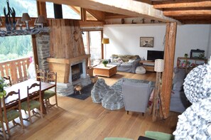 Light bright and airy with balconies and views of the mountains south and west.