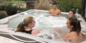 Bain à remous extérieur