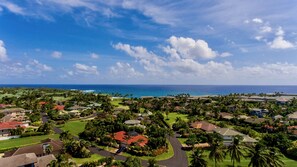 Our family friendly neighborhood is a 10-15 minute walk to the beach. 