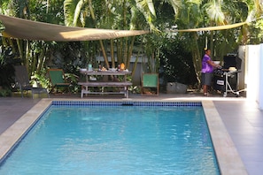 Utomhuspool